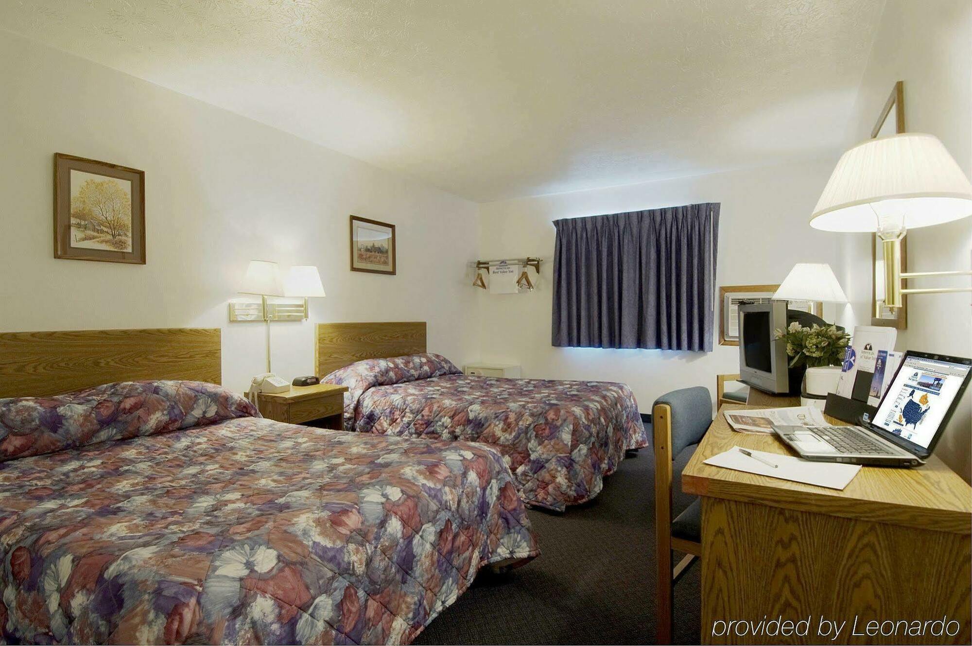 Americas Best Value Inn Frankfort Room photo